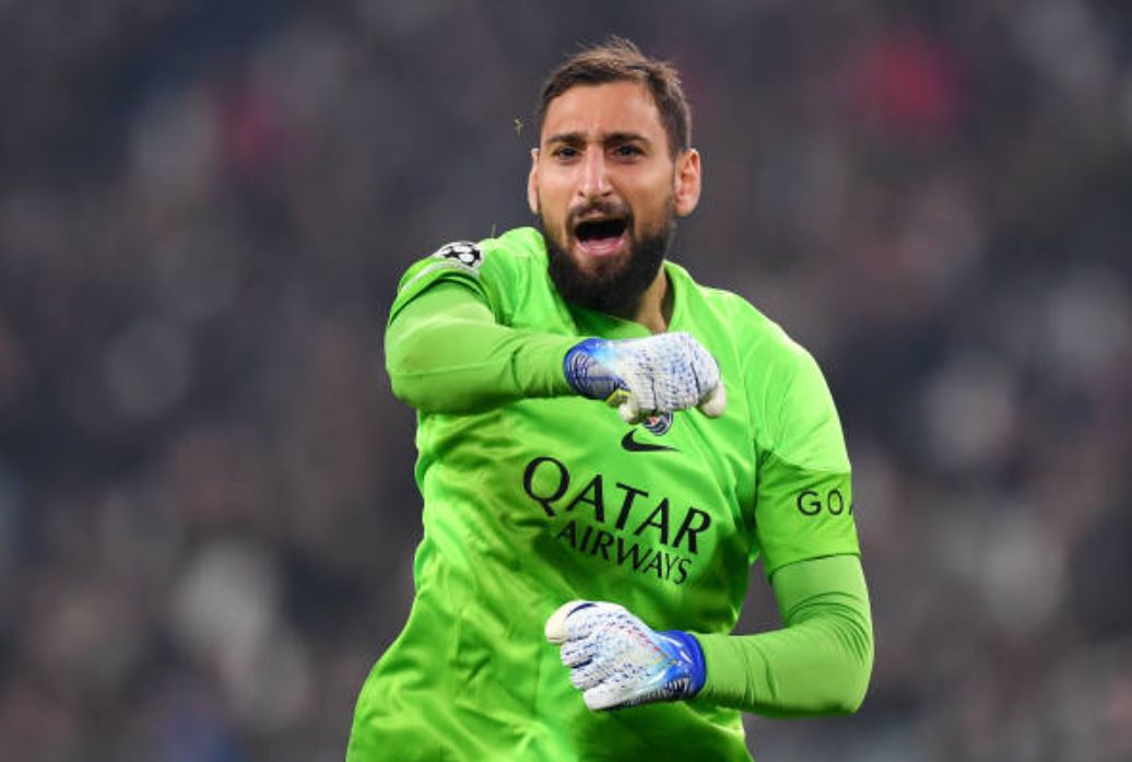 Donnarumma là người Man City chọn nếu Ederson ra đi.